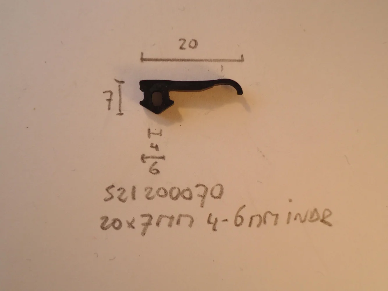 Kozijnprofiel schuifdeur rubber 20x7mm 4-6mm indr - Dsc03276 - 521200070