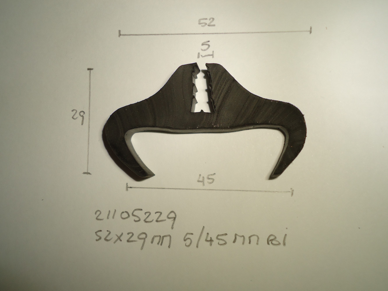 Raamrubber 52x29mm 5/45mm bi - Dsc03732 - 21105229