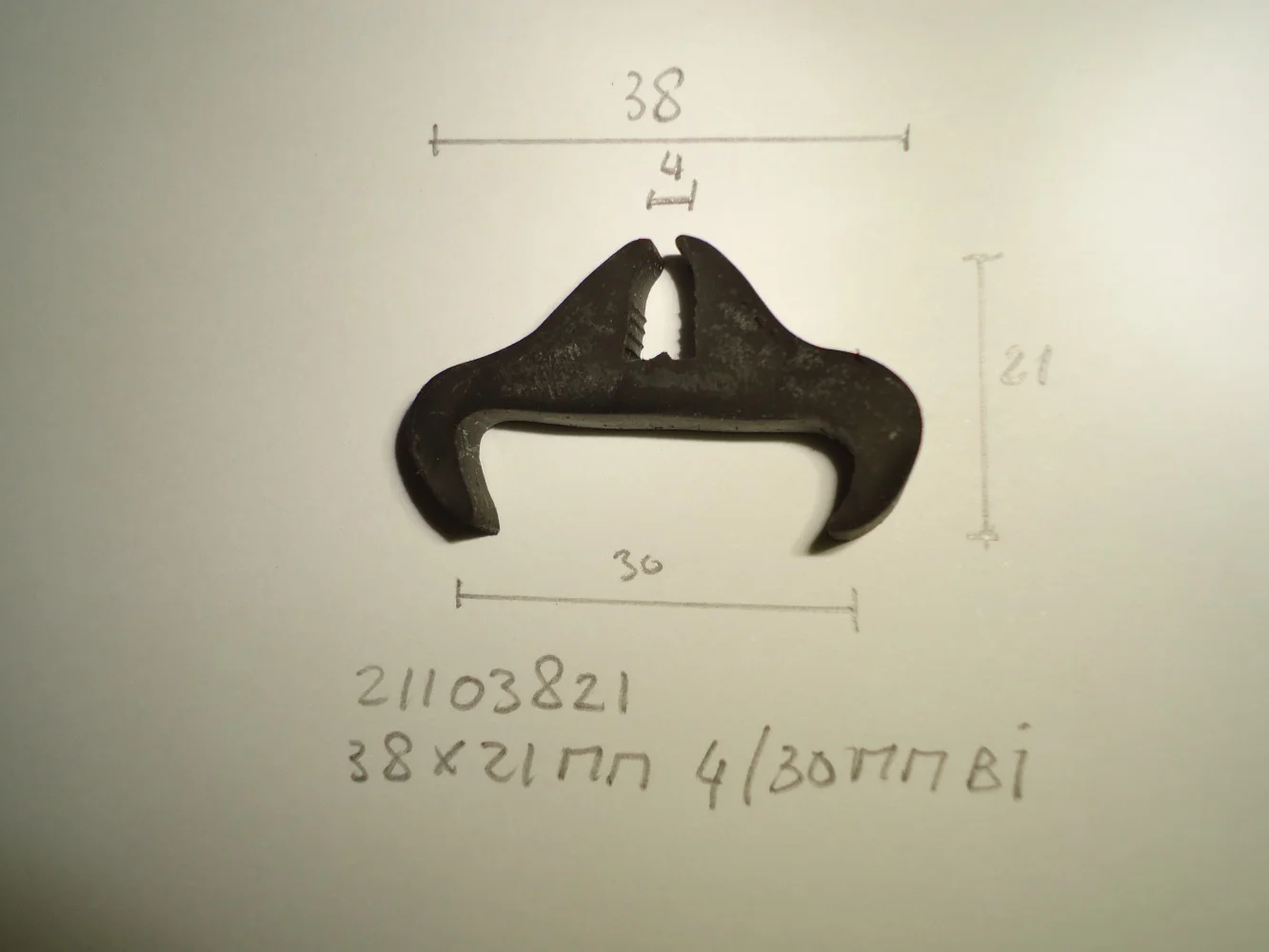 Raamrubber 38x21mm 4/30mm bi - Dsc03734 - 21103821