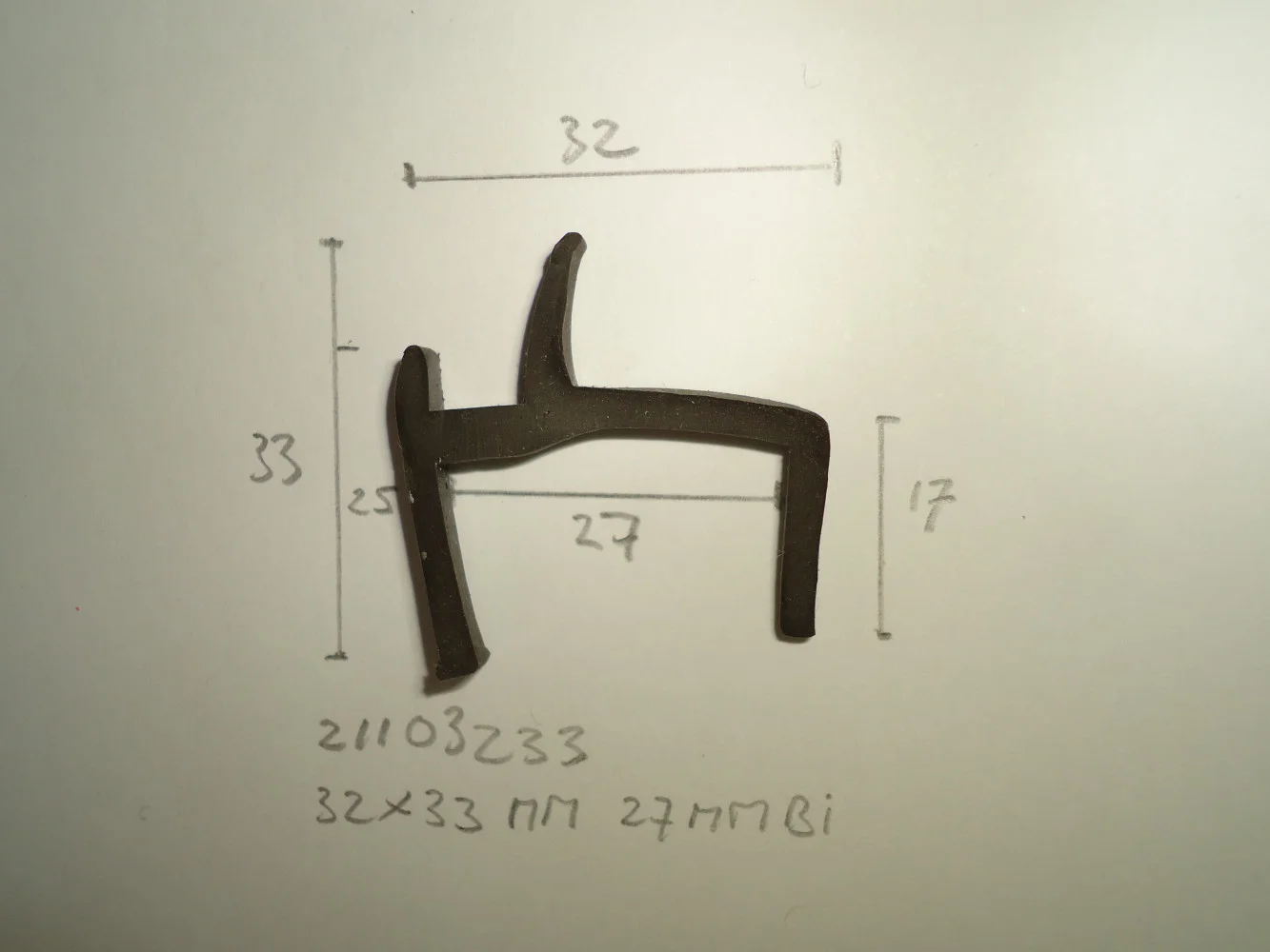 Rubber 32x33mm 27mm bi Esterel vouwcaravan - Dsc04147 - 21103233