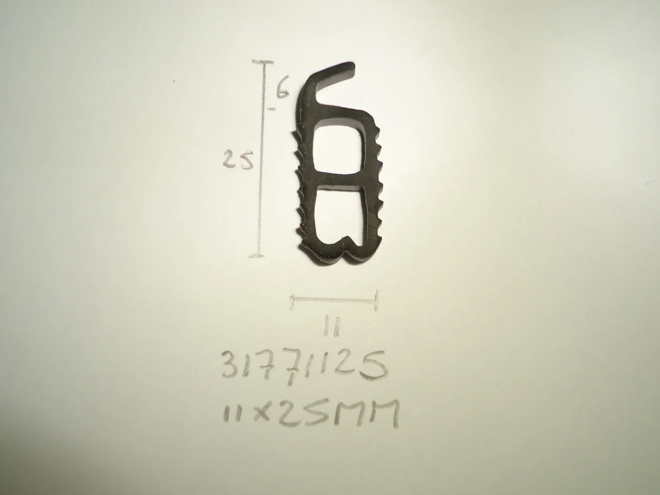 Aanslagrubber 11x25mm - Dsc04148 - 31771125