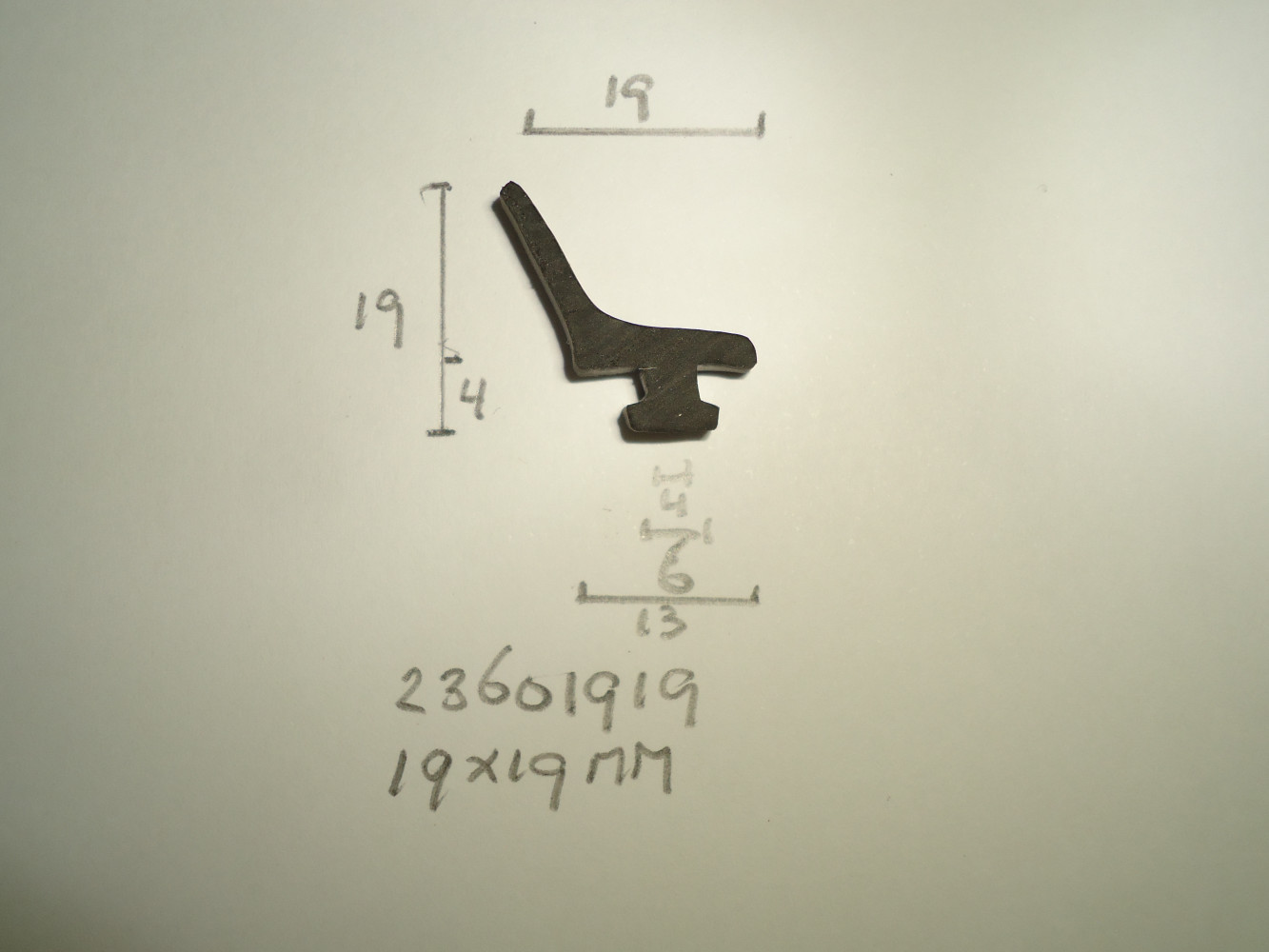 Raamrubber 19x19mm - Dsc04201 - 23601919
