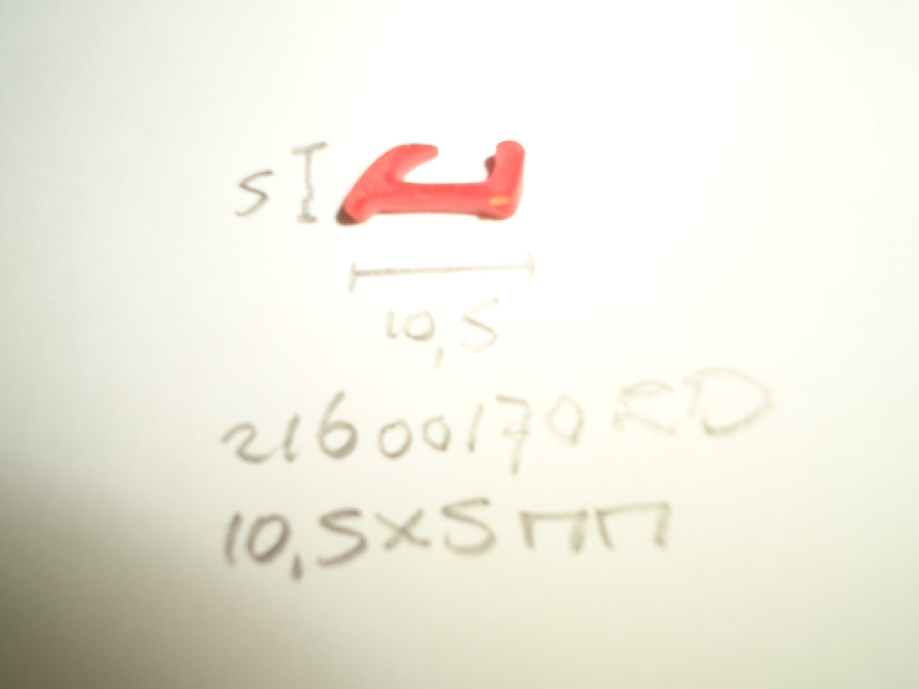 Onderlegbies 10,5x5mm rood - Dsc04244 - 21600170RD