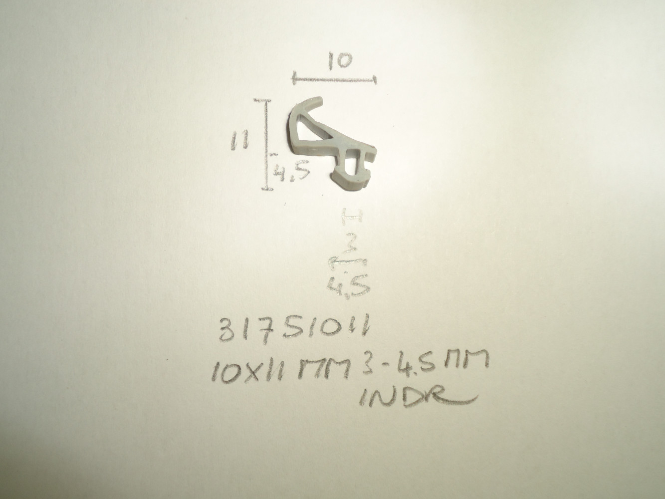 Kozijnprofiel 10x11mm 3- 4,5mm indruk - Dsc04445 - 31751011GR