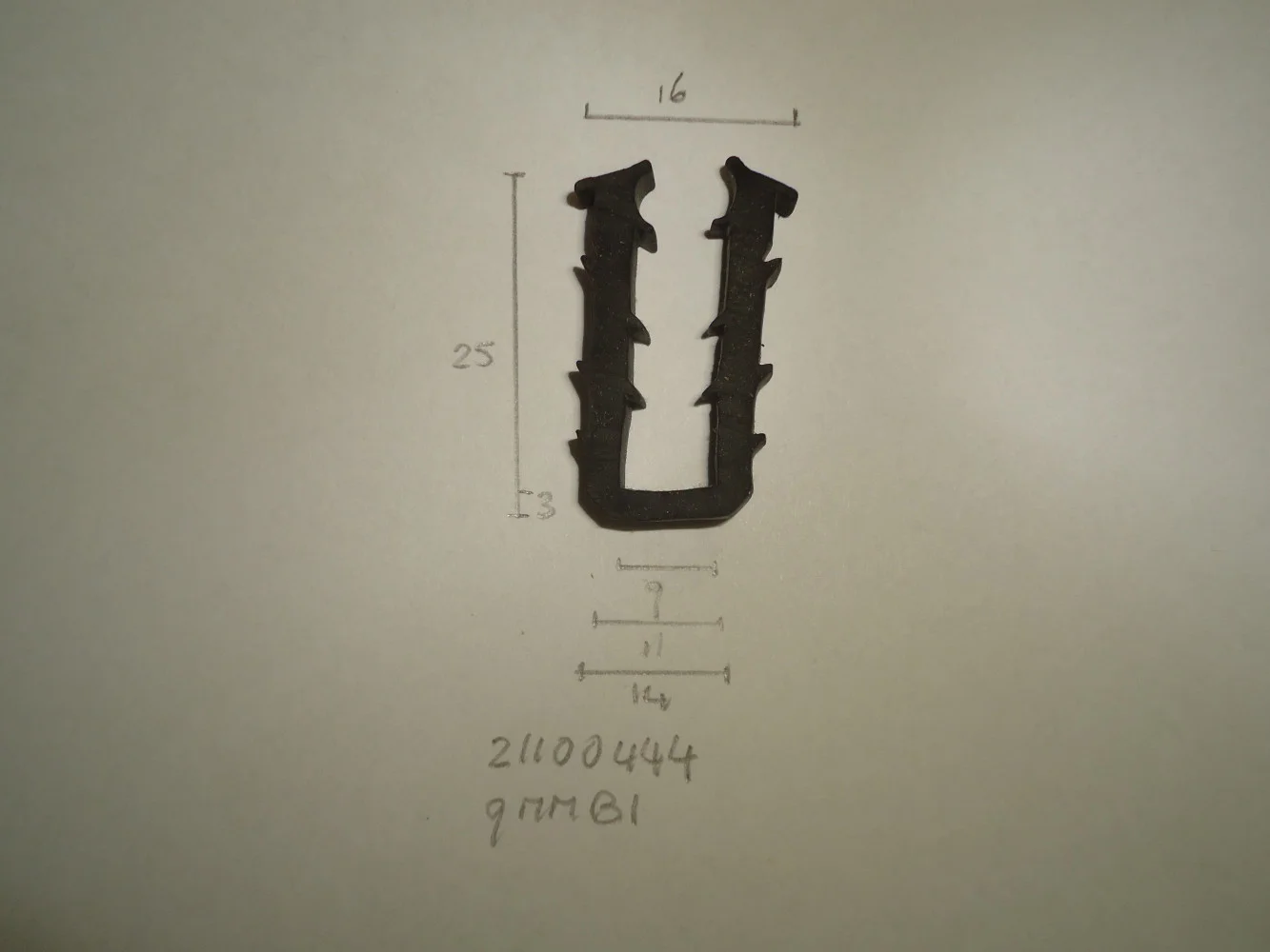 U- profiel 16x25mm 9mm bi - Dsc05201 - 21100444