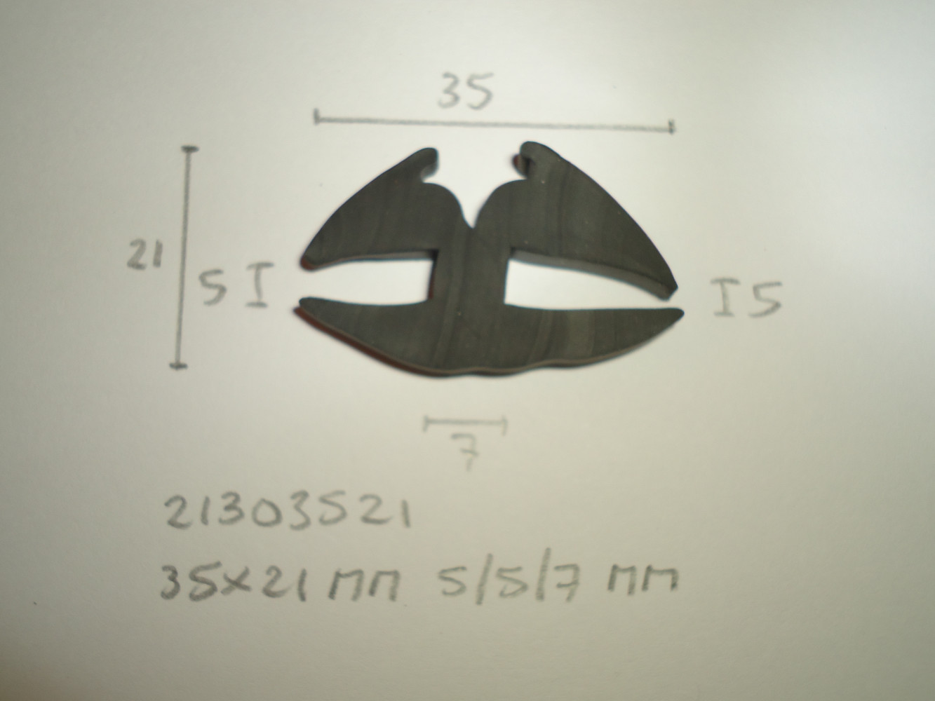 Raamrubber 35x21mm 5/5/7mm - Dsc05301 - 21303521