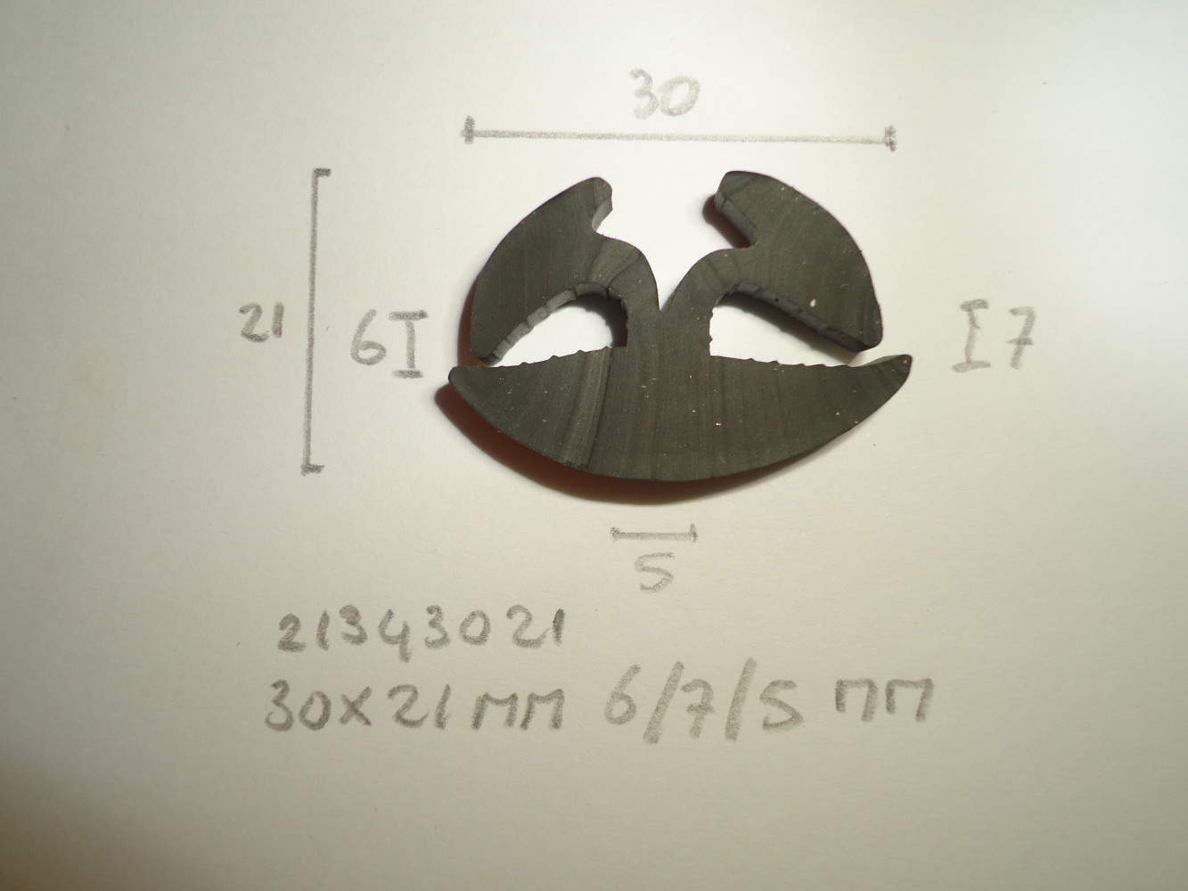 Raamrubber 30x21mm 6/7/5mm - Dsc05320 - 21343021