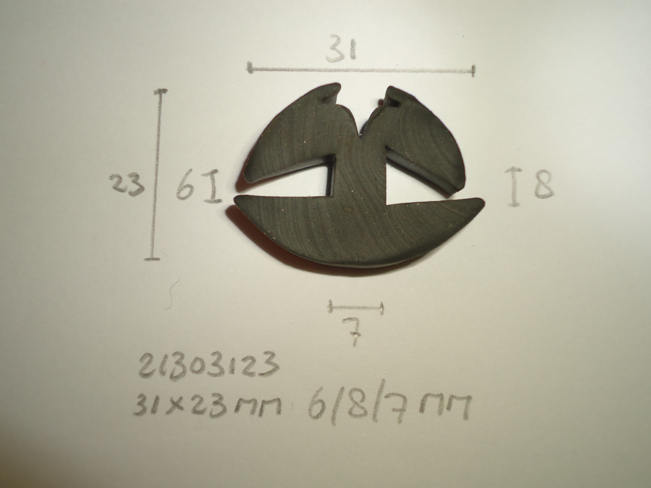 Raamrubber 31x23mm 6/8/7mm - Dsc05322 - 21303123