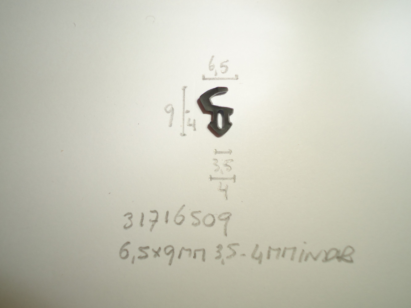 Kozijnrubber 6.5x9mm 3.5- 4mm indr - Dsc05429 - 31716509