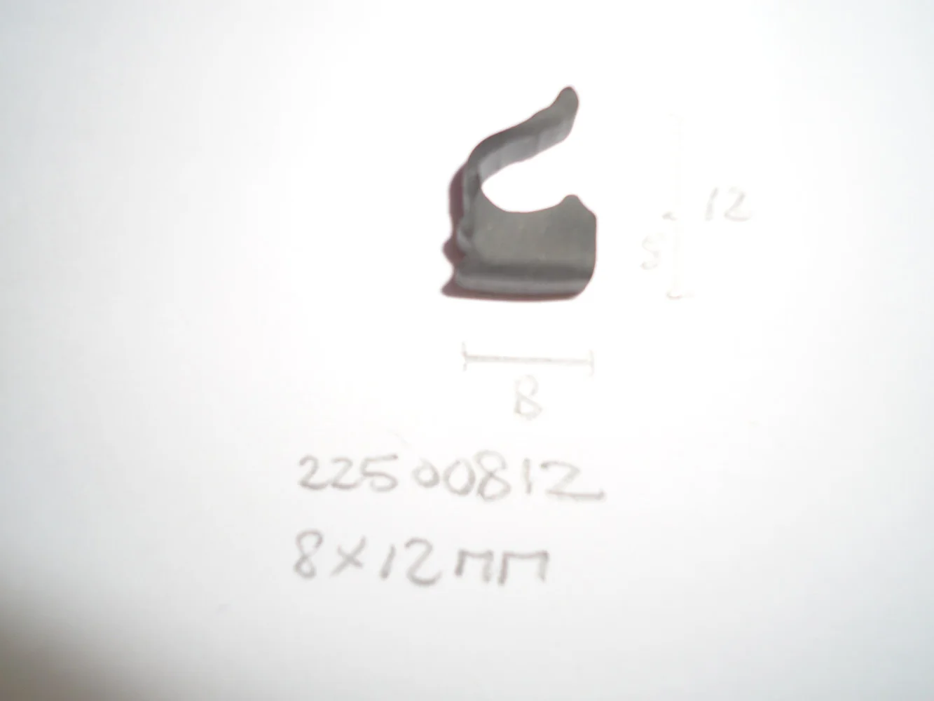 Kofferkleprubber 8x12mm - Dsc05894 - 22500812