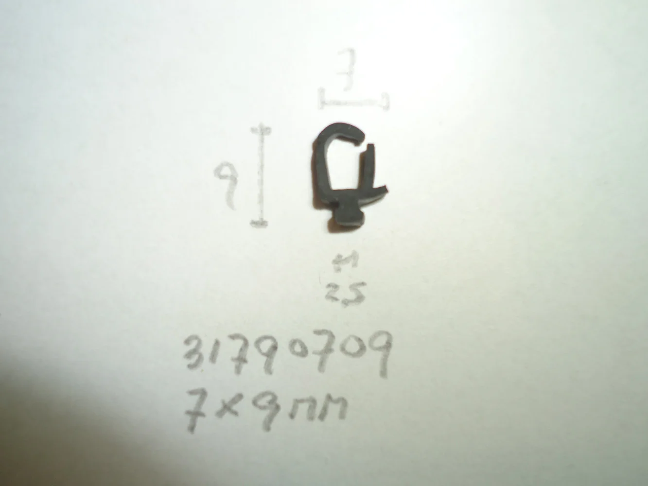 Kozijnprofiel 7x9mm voetje 2.5mm - Dsc06366 - 31790709