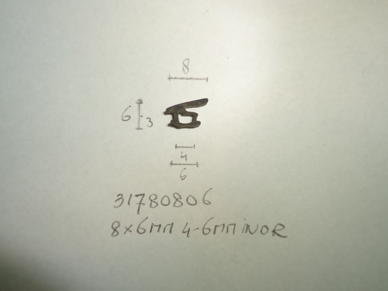 Kozijnrubber 8x6mm 4- 6mm indr - Dsc06478 - 31780806