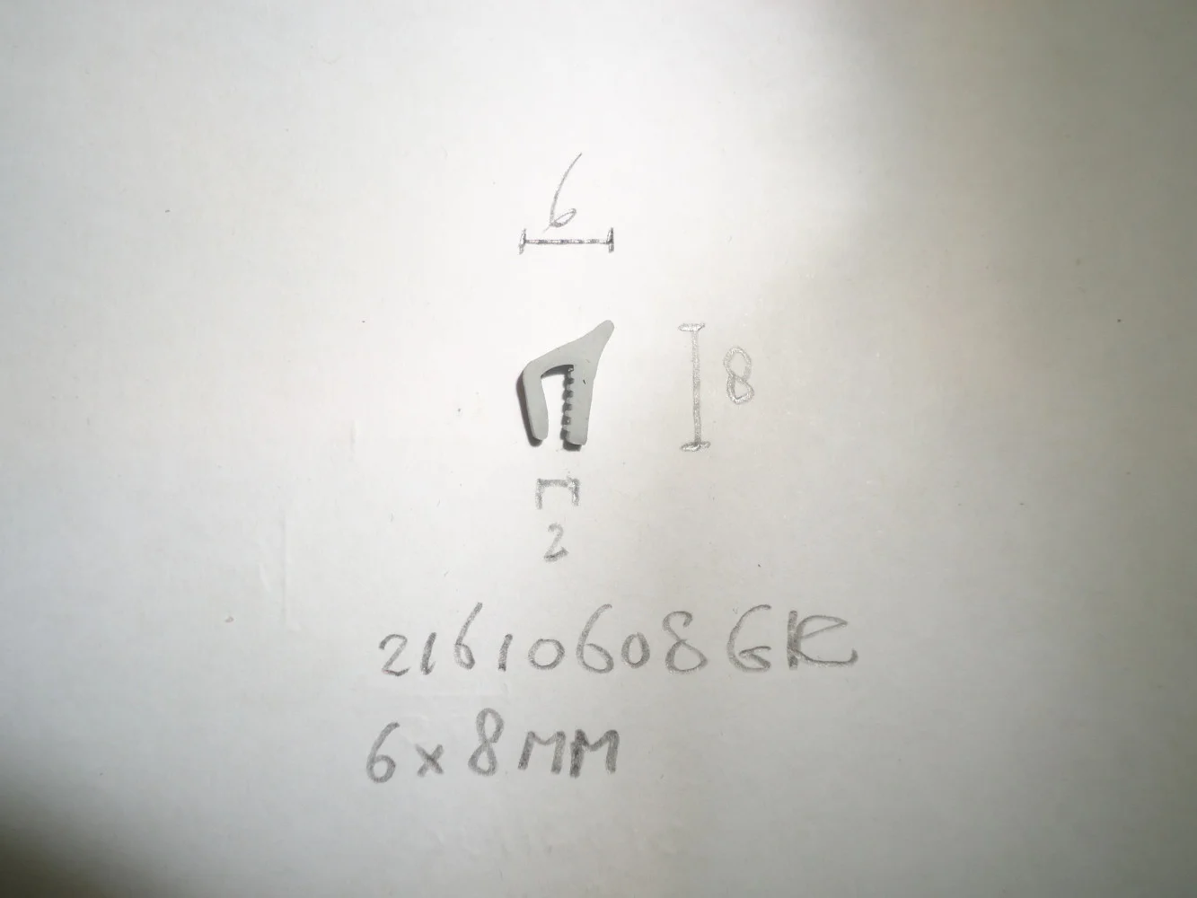 Onderlegbies stootlijst 6x8mm 2mm bi - Dsc06912 - 21610608GR