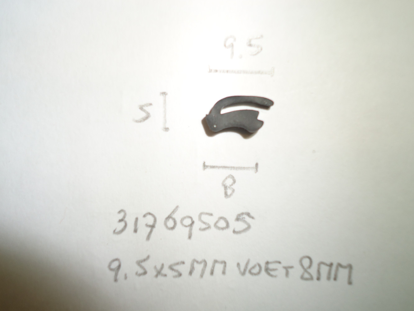 Kozijnrubber 9.5x5mm voet 8mm - Dsc06955 - 31769505