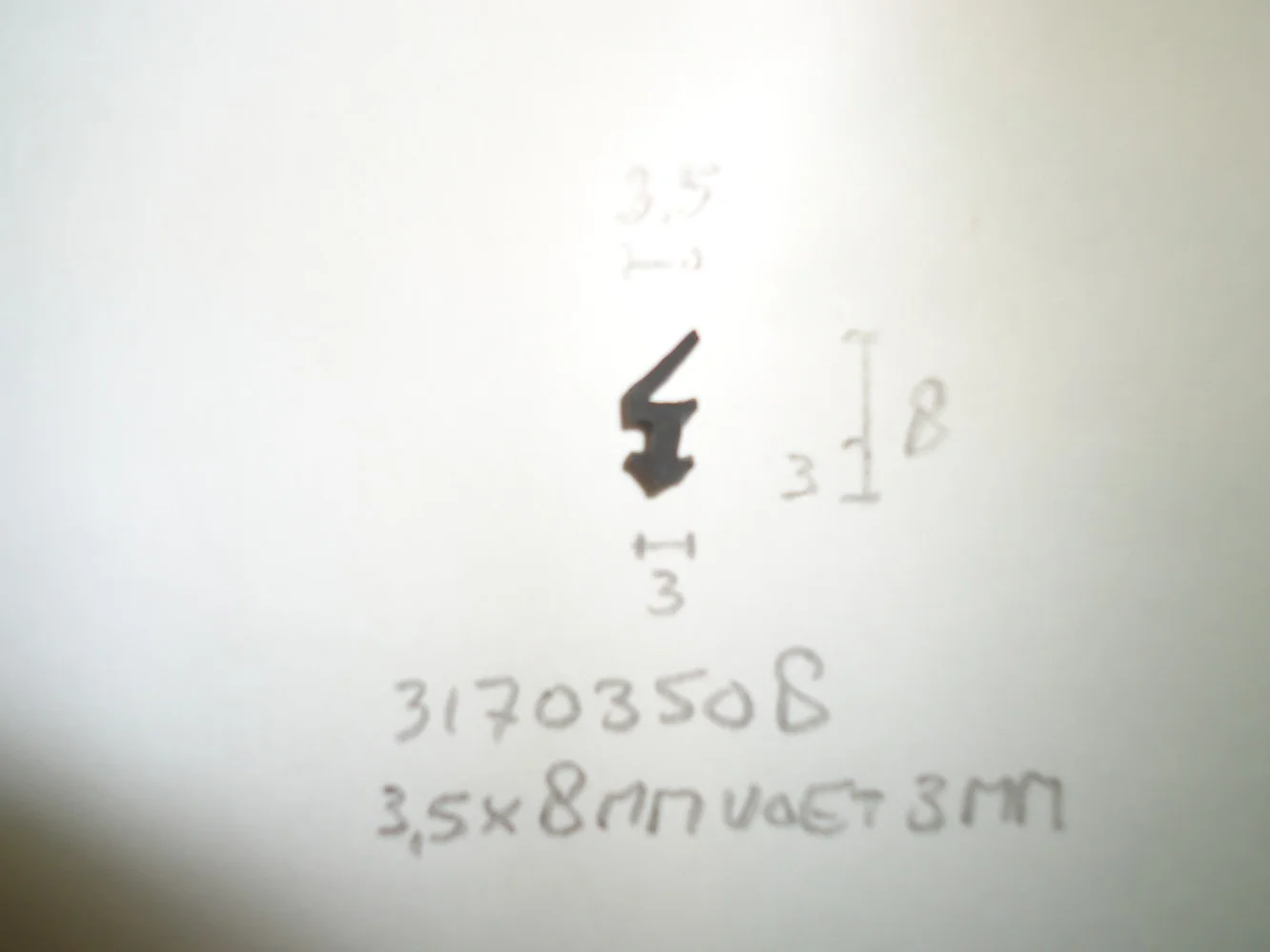 Kozijnprofiel 3.5x8mm voet 3mm - Dsc06961 - 31703508