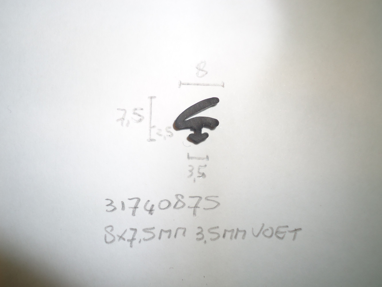Kozijnrubber 8x7.5mm 3.5mm voet - Dsc07027 - 31740875