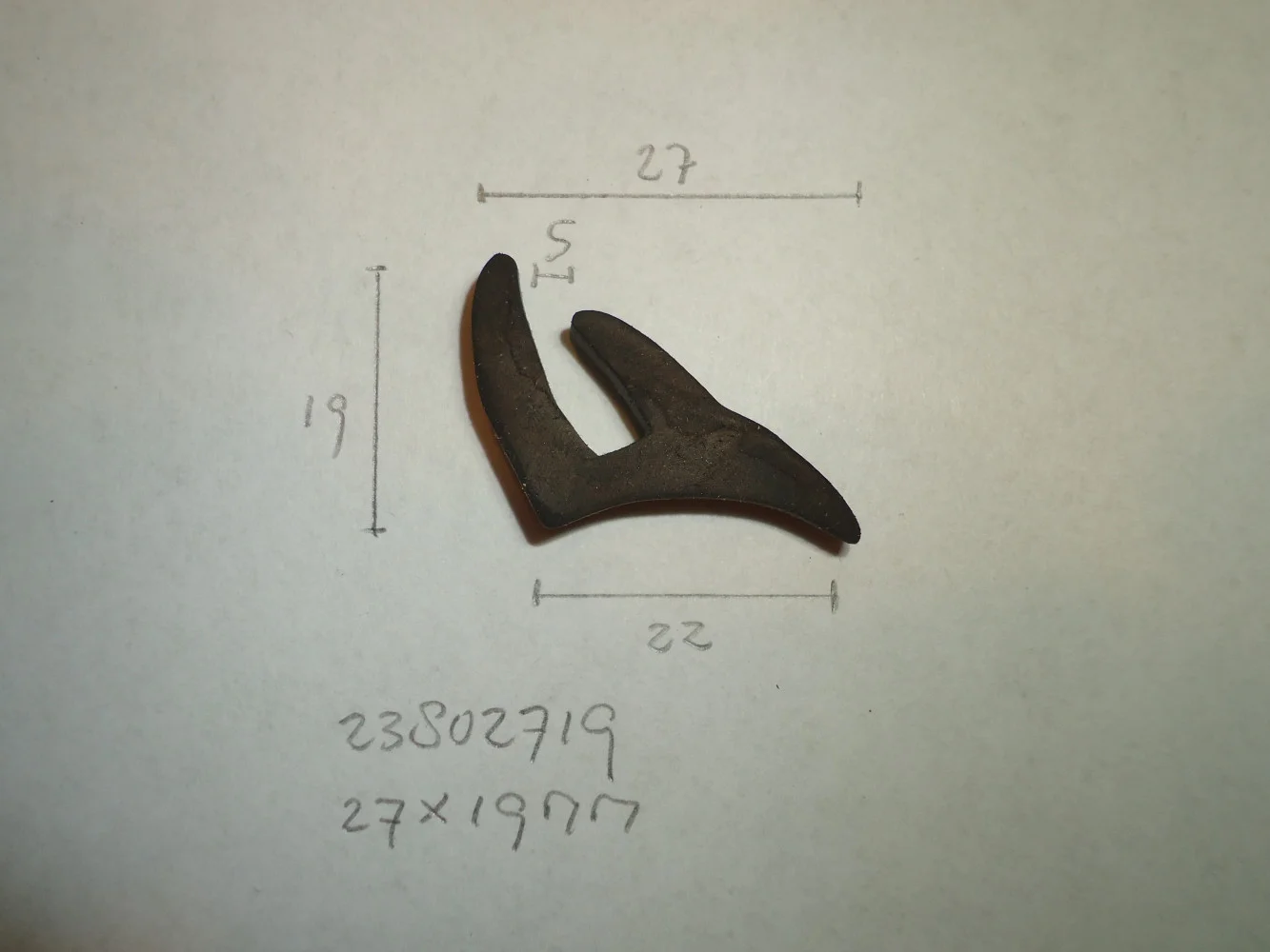 Raamrubber 27x19mm ruit 5mm - Dsc07580 - 23802719
