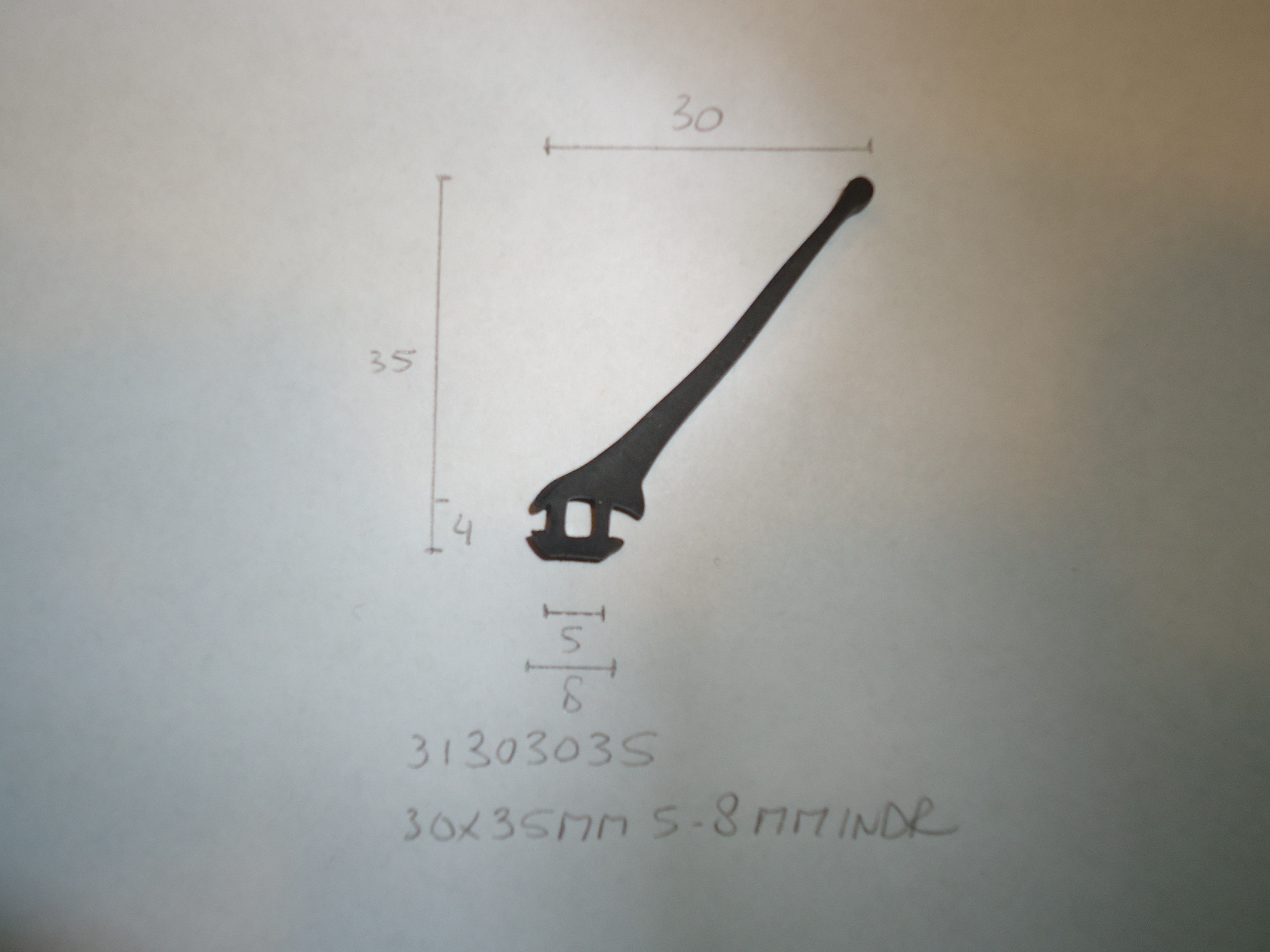 Serrerubber 30x35mm 5- 8mm indr - Dsc07779 1 - 31303035