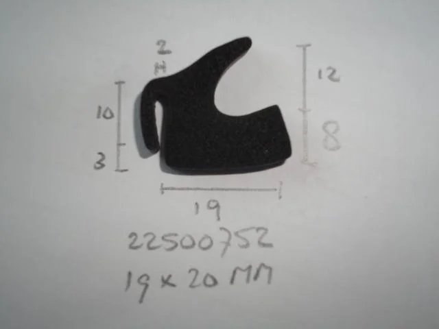 Kofferklep rubber 19x20mm - Dsc08273 - 22500752