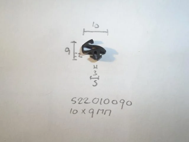 Kozijnrubber 10x9mm 3-5mm indr - Dsc08503 - 522010090