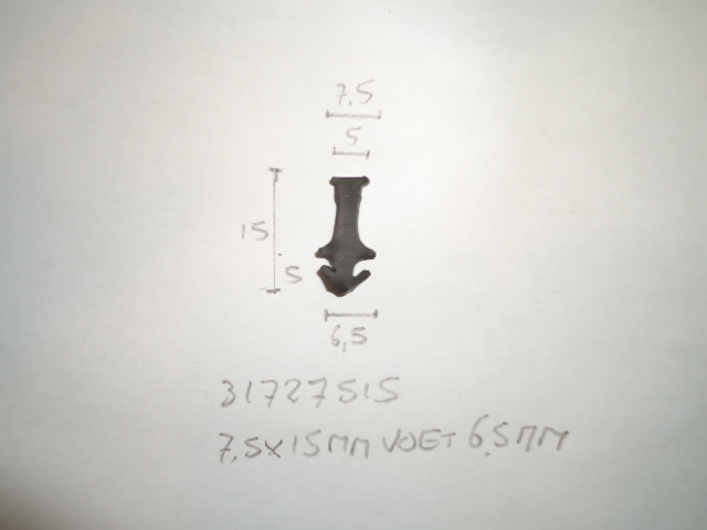 Kozijnrubber 7.5x15mm voet 6.5mm - Dsc08615 1 - 31727515