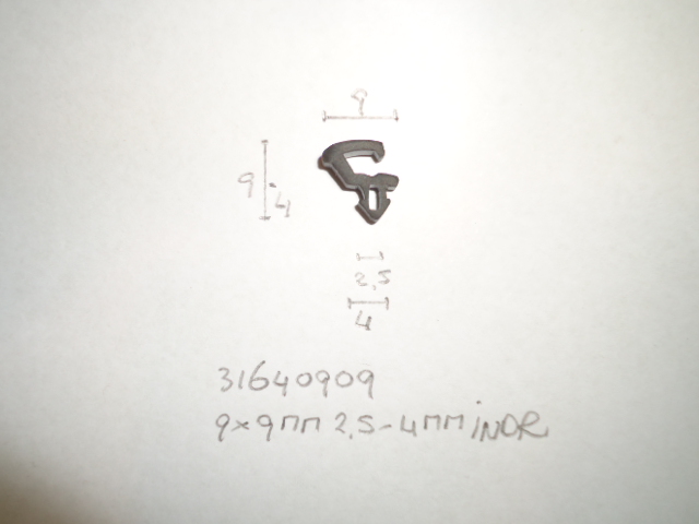 Kozijnrubber 9x9mm 2.5- 4mm indr - Dsc08618 1 - 31640909