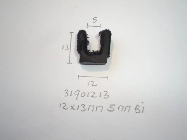 Raamloopprofiel 12x13mm 5mm bi - Dsc09004 - 31901213